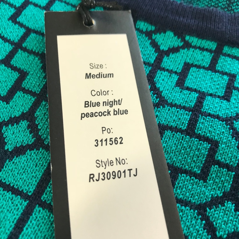 Romeo + Juliet Couture Teal Geometric SweaterDress - Picture 5 of 7